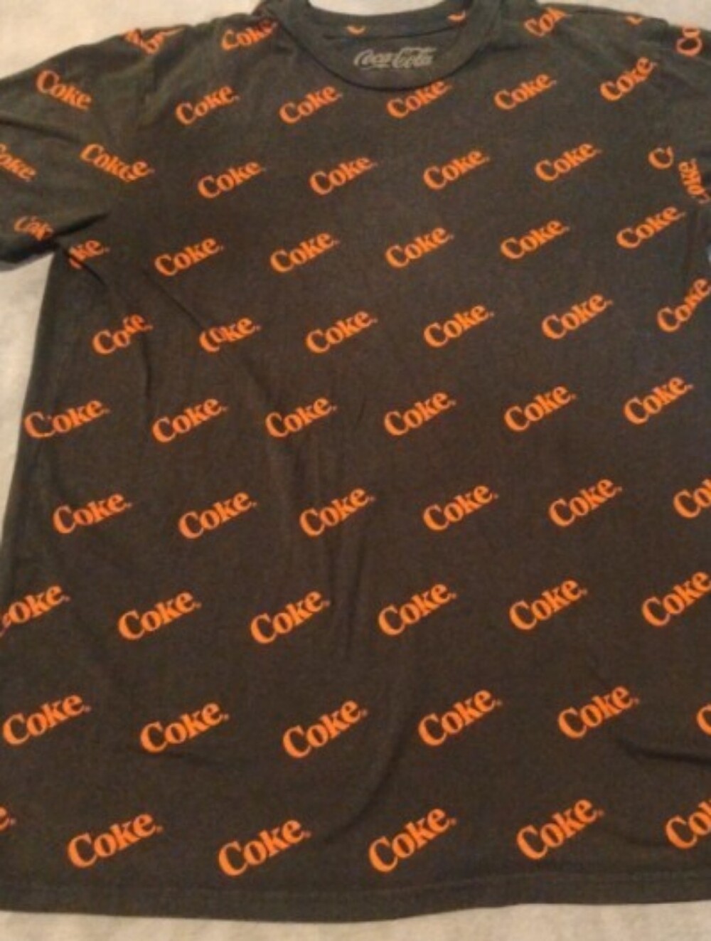 Coca-Cola Men's All-Over Print Red Script Logo Graphic T-Shirt Sz L